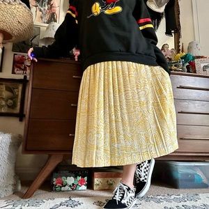 vintage yellow fsa collection light poly pleated midi / size med